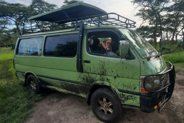 safari van for self drive 